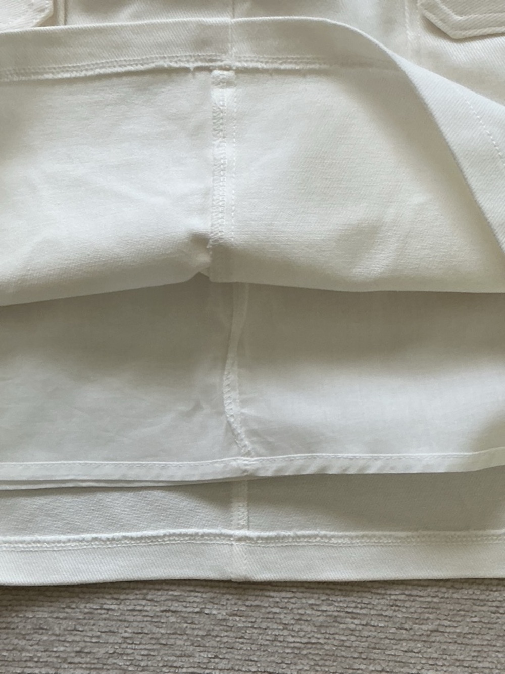 Karen Kane Women’s Cream Utility Pocket Skirt - Picture 6 of 6